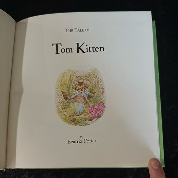 The Tale of Tom Kitten by Beatrix Potter | 1993 | Vintage Cottagecore Kids Book - Picture 2 of 10